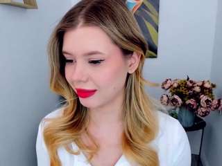 UnforgettableAlice nude on Live Cam Sex Chat