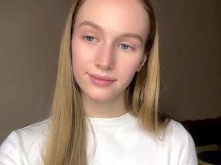 Viktoria nude on Live Cam Sex Chat