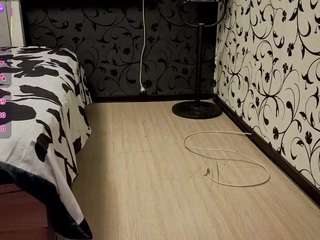 AlisonTiny nude on Live Cam Sex Chat