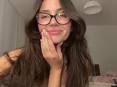 Ellamay06 nude on webcam for live sex chat