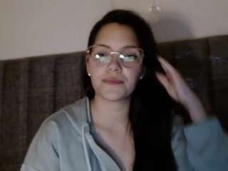 Realholly26 nude on Live Cam Sex Chat