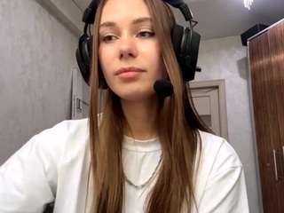 KatelynFitzen nude on Live Cam Sex Chat