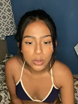 LeahBar nude on webcam for live sex chat