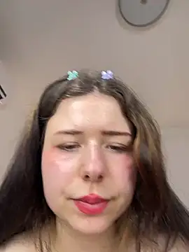 leiawifey nude on webcam for live sex chat