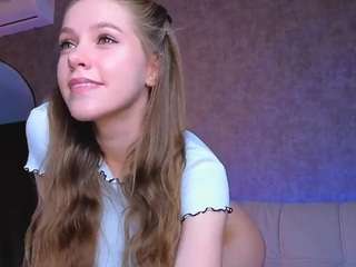 Melee Eva nude on Live Cam Sex Chat