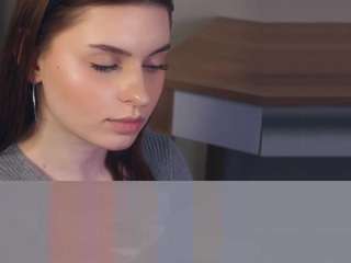 UshaSherdon nude on Live Cam Sex Chat