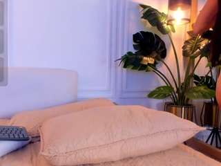 Candyskinny21 nude on Live Cam Sex Chat