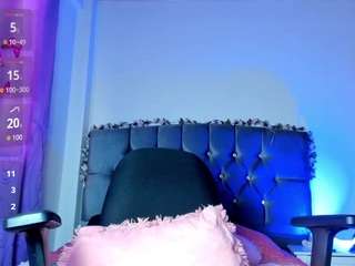 Coralhills nude on Live Cam Sex Chat