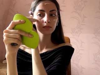 GeneviveIffland nude on Live Cam Sex Chat