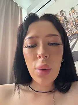 MaryMe3 nude on webcam for live sex chat