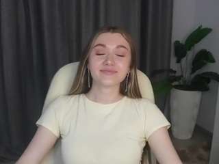 VernettaMecannic nude on Live Cam Sex Chat