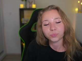 VivienVance18 nude on Live Cam Sex Chat