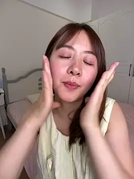 Yang_127 nude on webcam for live sex chat