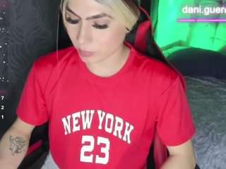 Dannalove1 nude on Live Cam Sex Chat
