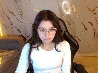 Honeydoll-Tf nude on Live Cam Sex Chat