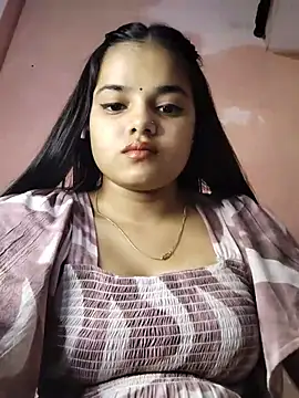 Queen_111 nude on webcam for live sex chat