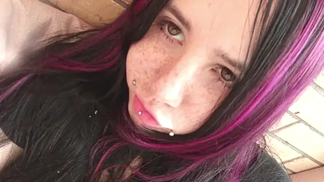 IronicBuckle nude on webcam for live sex chat