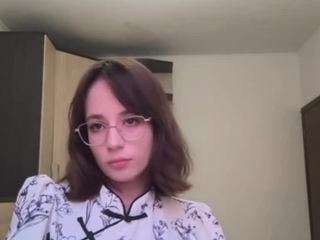 Leyla nude on Live Cam Sex Chat