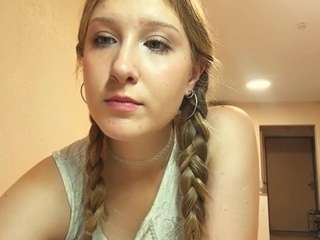 MelaineTosh nude on Live Cam Sex Chat
