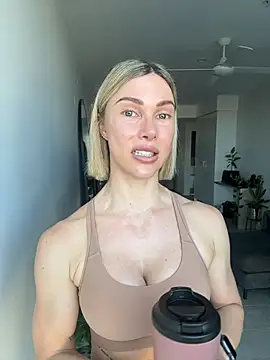 raeparks nude on webcam for live sex chat